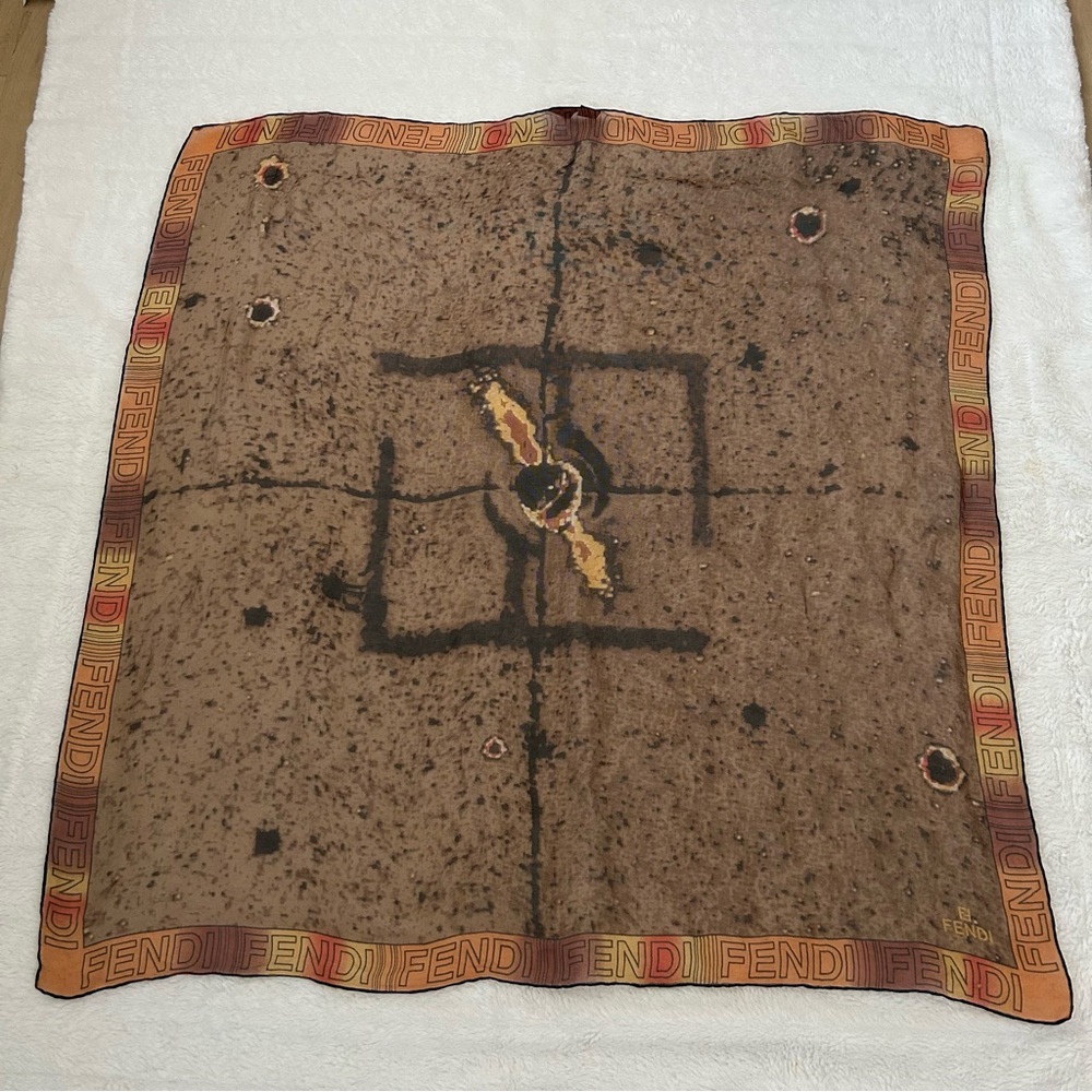 Fendi Vtg Gold and Black Logo Scarf 100% Silk Seide